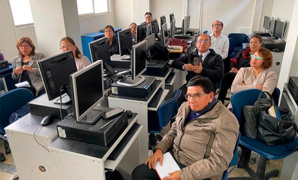 Capacitan a Docentes CETPRO de la UGEL N°06 con participación de Instituciones Privadas