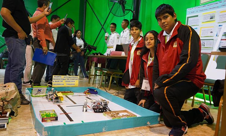 Estudiantes de secundaria crearán Robots para enfrentar problemas de su comunidad