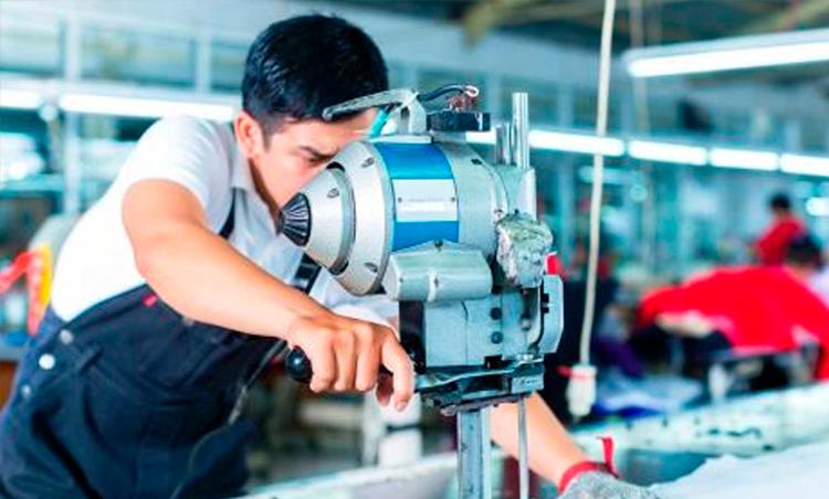 Estudiantes de 4° y 5° de Secundaria pueden seguir programas de formación técnica